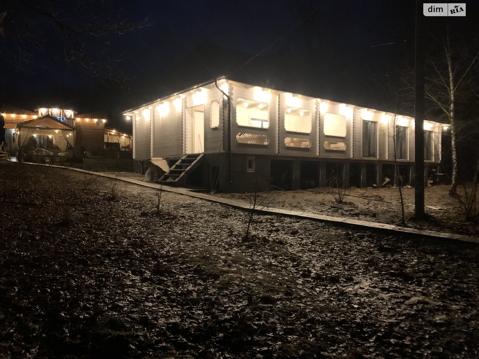 двоповерховий будинок бесідка, 75 кв. м, дерево та цегла. Продаж у Ужгороді фото 1