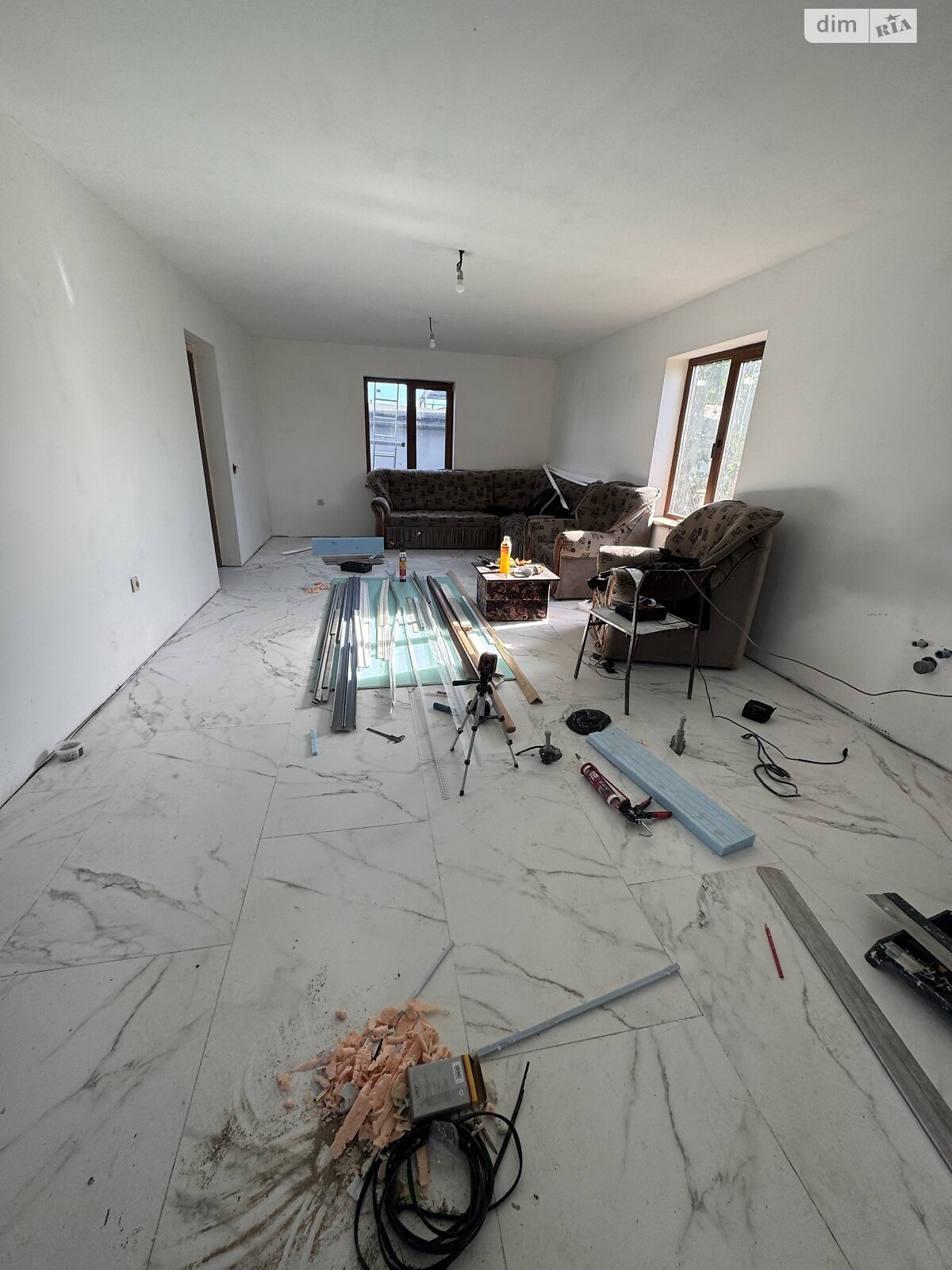 двухэтажный дом с гаражом, 150 кв. м, кирпич. Продажа в Ужгороде район Пьяный базар фото 1