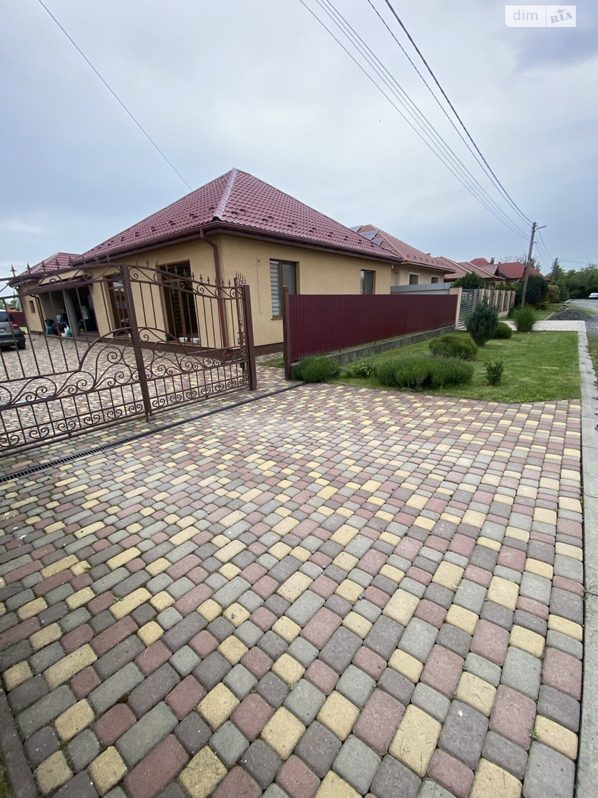 одноэтажный дом, 135 кв. м, кирпич. Продажа в Ужгороде район Садовый фото 1 одноэтажный дом, 135 кв. м, кирпич. Продажа в Ужгороде район Садовый фото 1