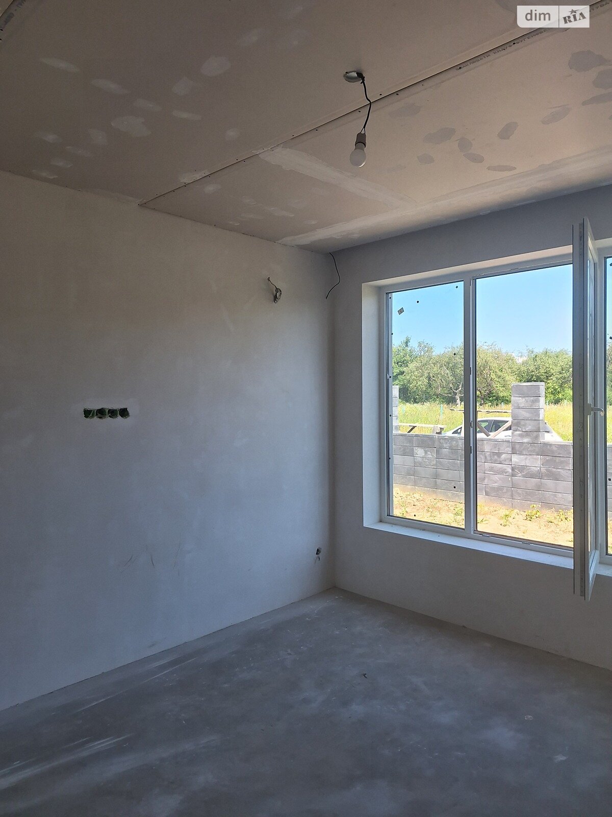 одноповерховий будинок, 135 кв. м, керамічний блок. Продаж в Ужгороді, район Садовий фото 1 одноповерховий будинок, 135 кв. м, керамічний блок. Продаж в Ужгороді, район Садовий фото 1
