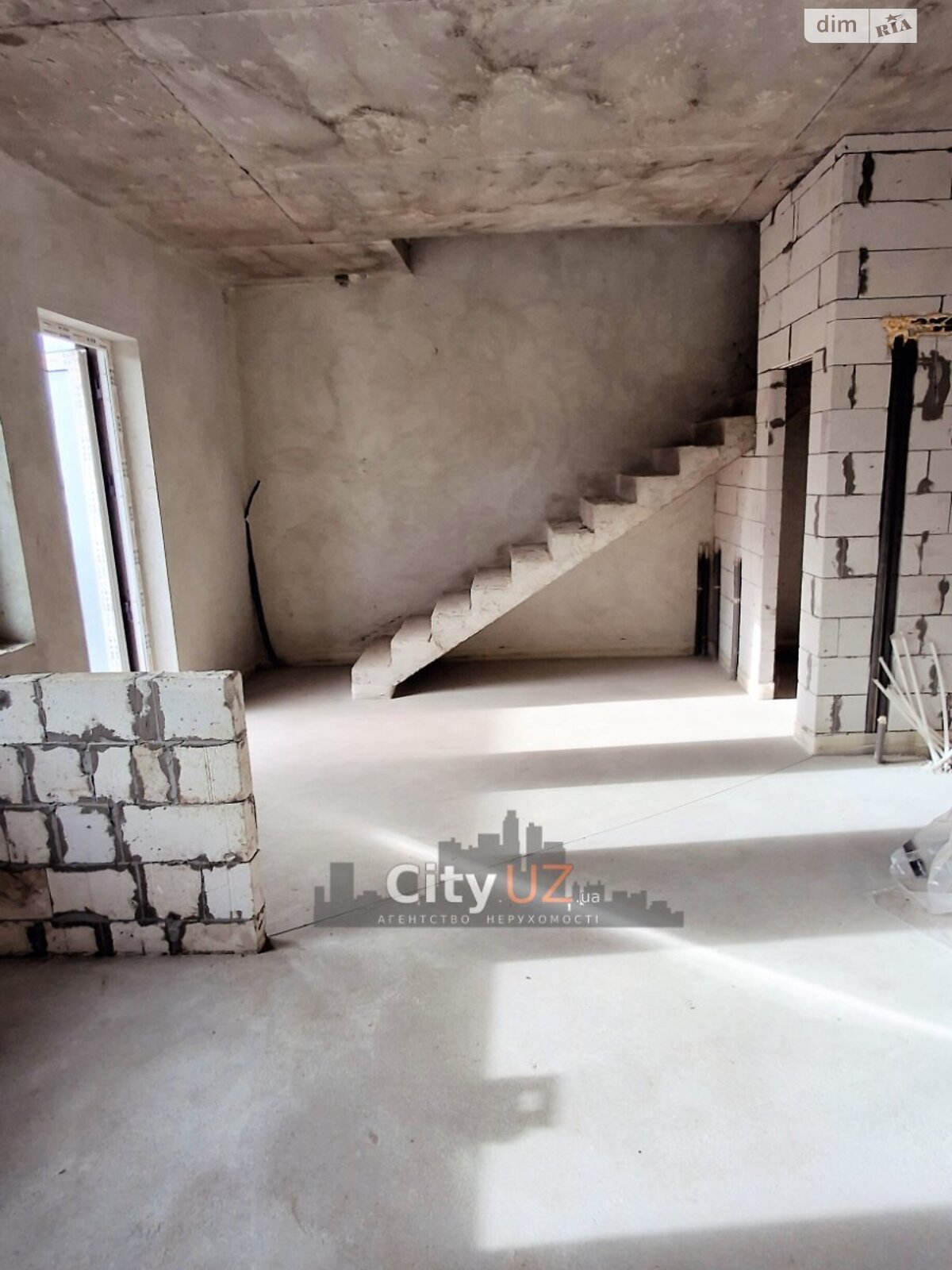 двоповерховий будинок, 120 кв. м, кирпич. Продаж в Ужгороді, район Садовий фото 1 двоповерховий будинок, 120 кв. м, кирпич. Продаж в Ужгороді, район Садовий фото 1