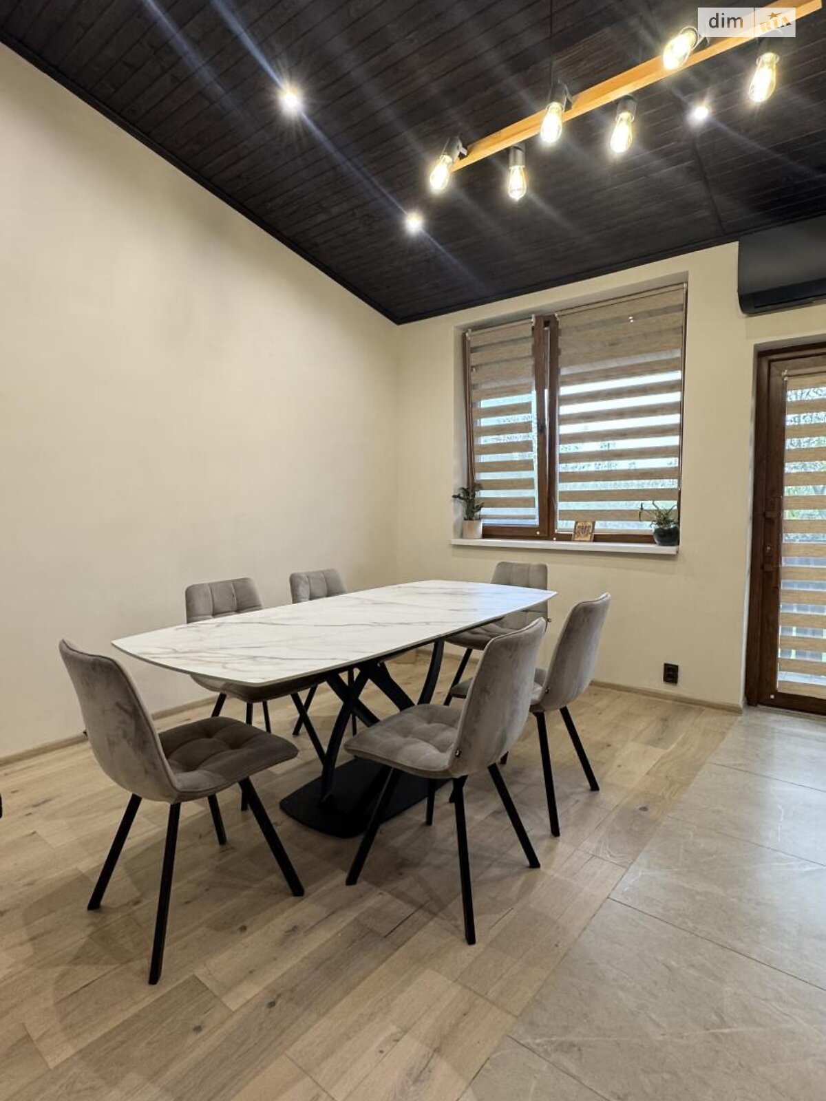 двоповерховий будинок, 258.2 кв. м, кирпич. Продаж в Ужгороді, район Садовий фото 1