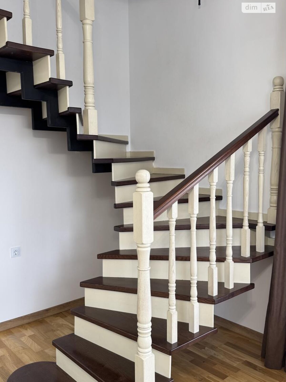 двоповерховий будинок, 258.2 кв. м, кирпич. Продаж в Ужгороді, район Садовий фото 1