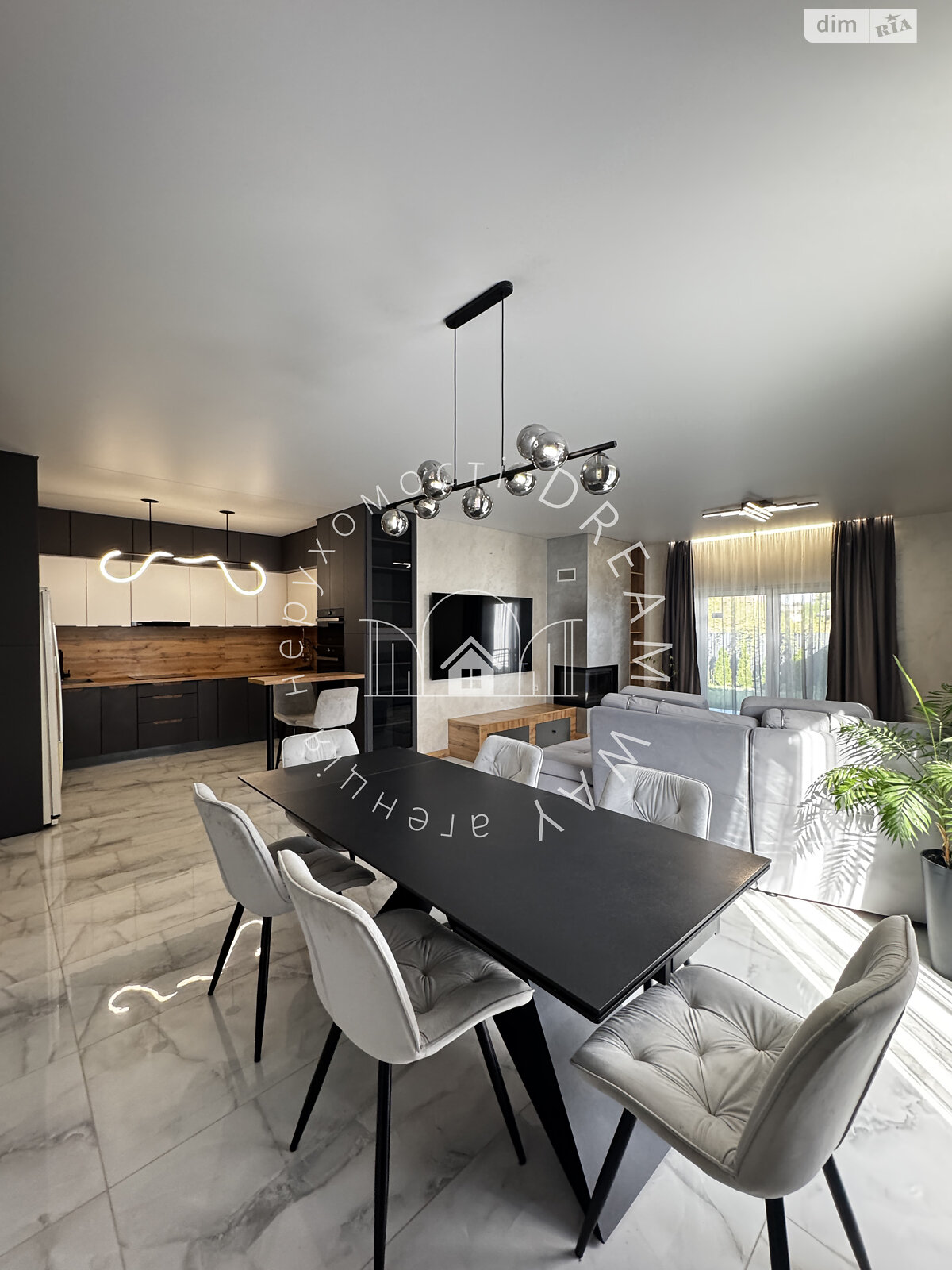 одноэтажный дом, 169 кв. м, кирпич. Продажа в Ужгороде район Садовый фото 1