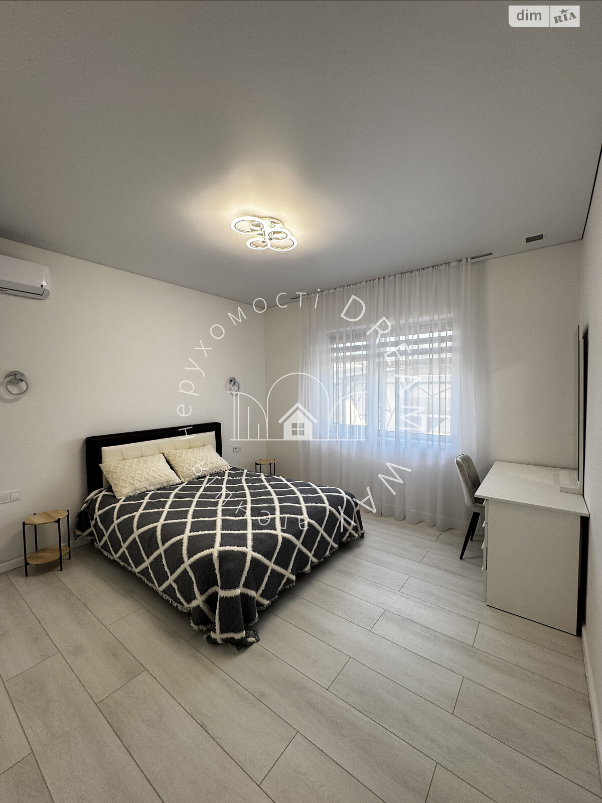 одноэтажный дом, 169 кв. м, кирпич. Продажа в Ужгороде район Садовый фото 1