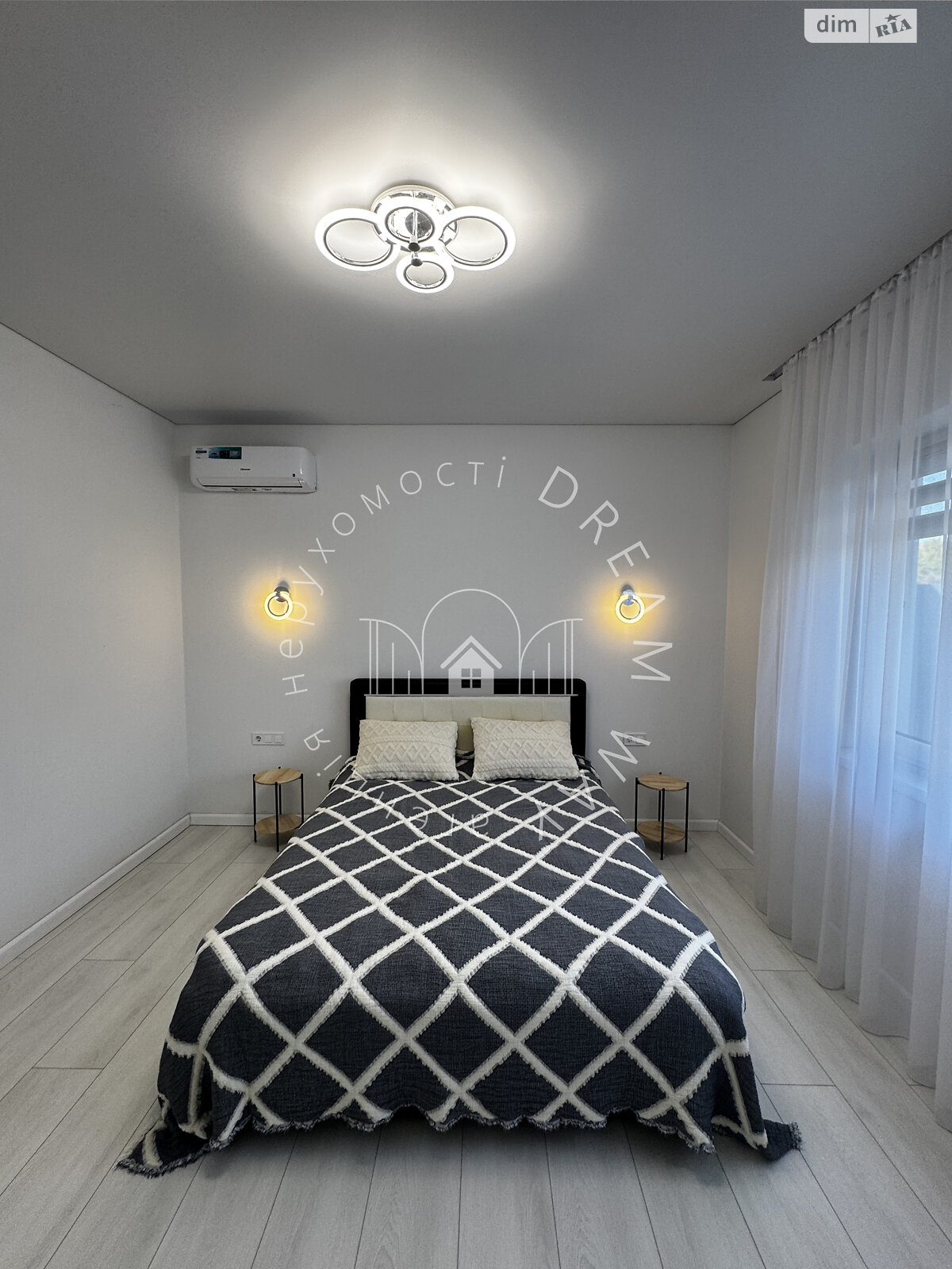 одноэтажный дом, 169 кв. м, кирпич. Продажа в Ужгороде район Садовый фото 1