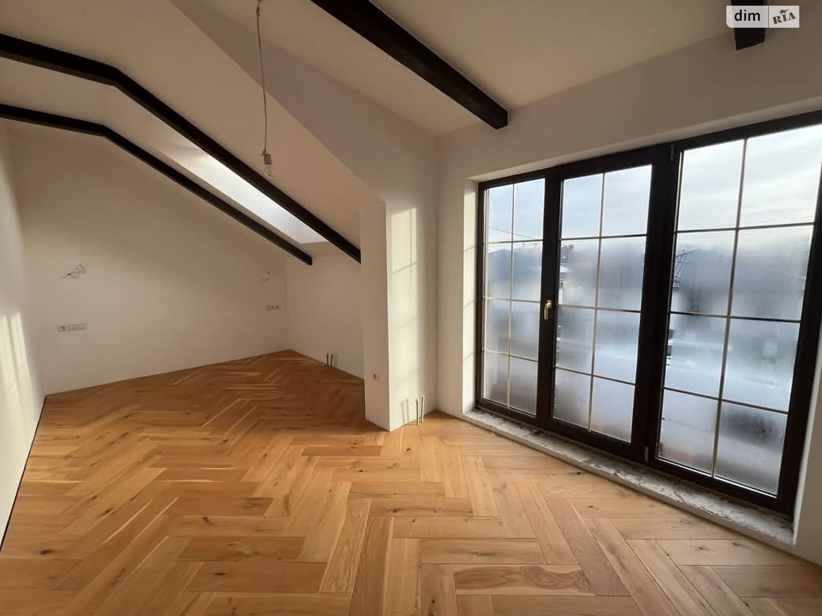 двухэтажный дом с гаражом, 200.4 кв. м, пеноблок. Продажа в Ужгороде район Садовый фото 1