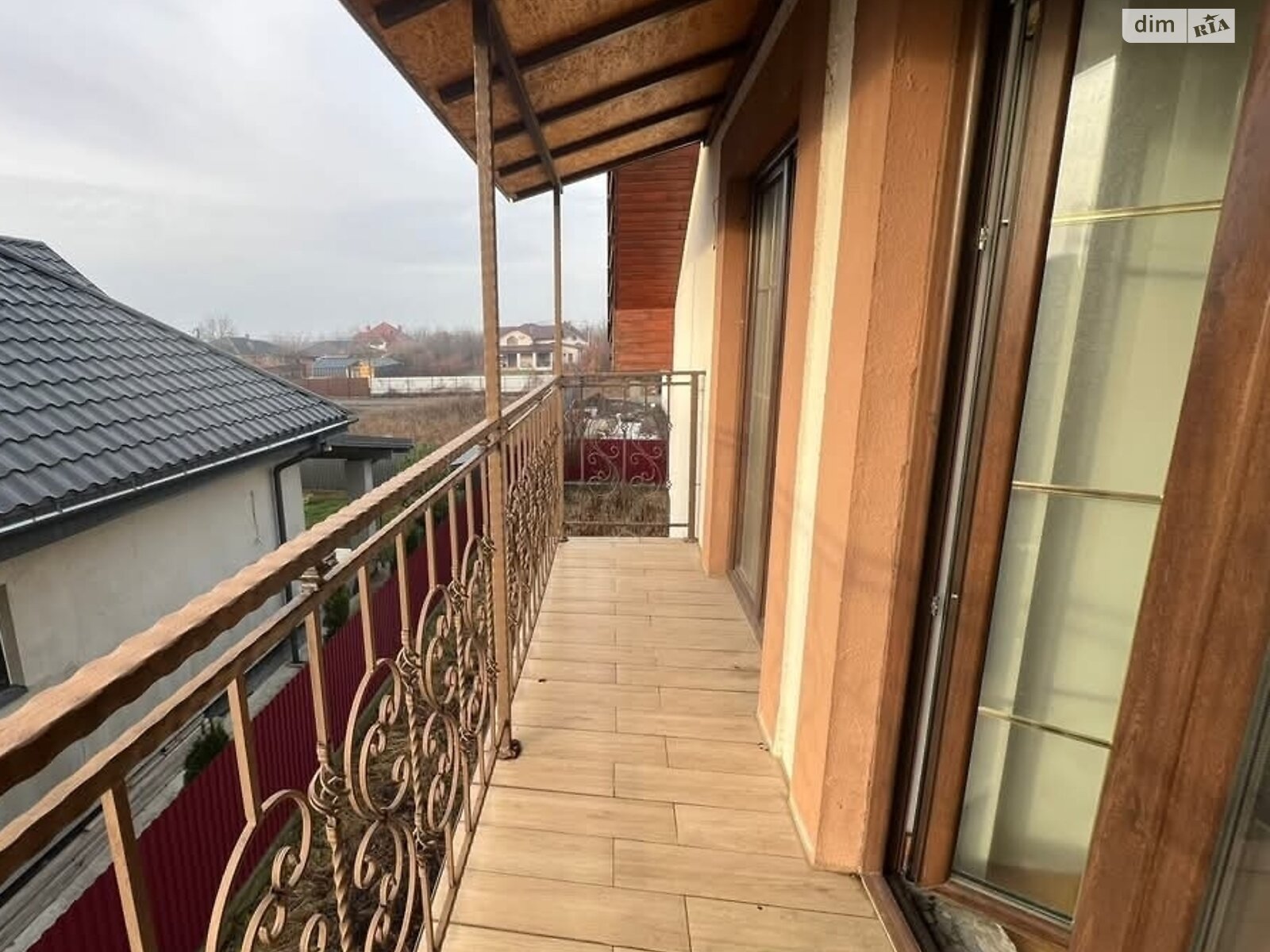 двухэтажный дом с гаражом, 200.4 кв. м, пеноблок. Продажа в Ужгороде район Садовый фото 1