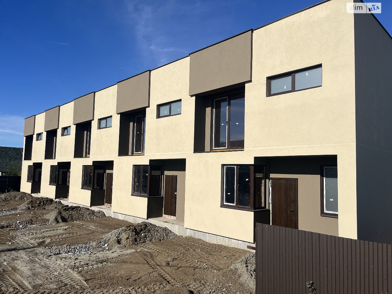 двухэтажный дом, 108 кв. м, кирпич. Продажа в Ужгороде район Садовый фото 1