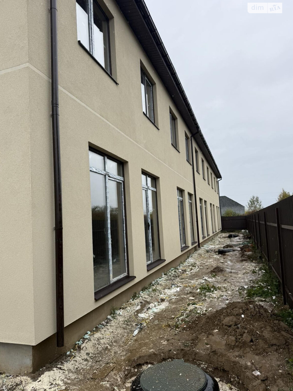 двухэтажный дом, 108 кв. м, кирпич. Продажа в Ужгороде район Садовый фото 1