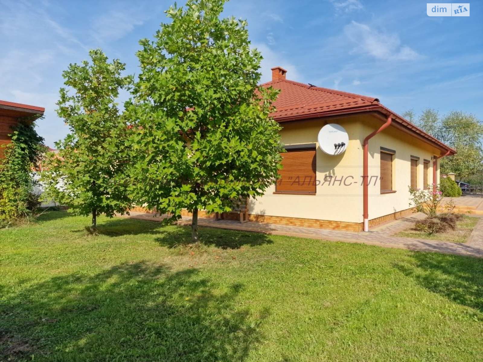 одноповерховий будинок, 184 кв. м, цегла. Продаж в Ужгороді, район Садовий фото 1 одноповерховий будинок, 184 кв. м, цегла. Продаж в Ужгороді, район Садовий фото 1