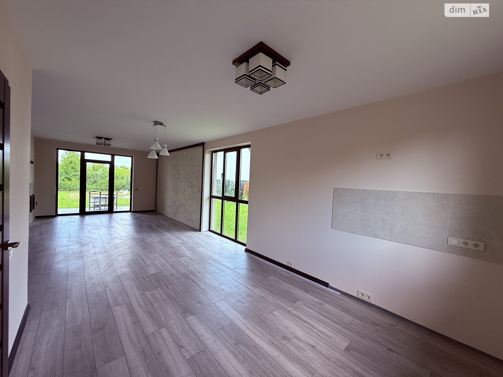 одноповерховий будинок з опаленням, 119.7 кв. м, піноблок. Продаж в Ужгороді, район Садовий фото 1