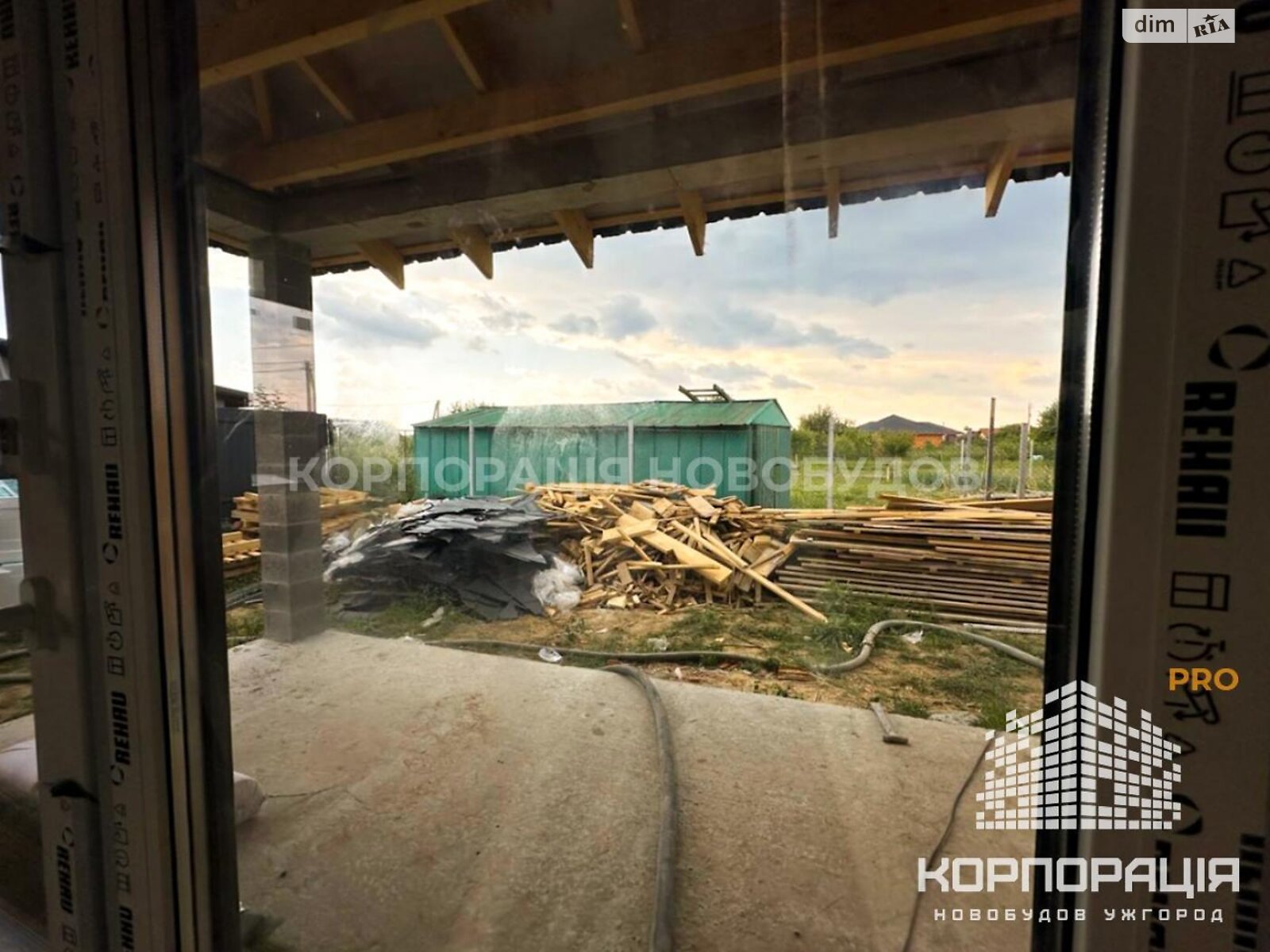 одноповерховий будинок, 115 кв. м, кирпич. Продаж в Ужгороді, район Садовий фото 1 одноповерховий будинок, 115 кв. м, кирпич. Продаж в Ужгороді, район Садовий фото 1