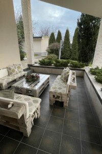 двухэтажный дом с балконом, 170 кв. м, кирпич. Продажа в Оноковцы фото 2