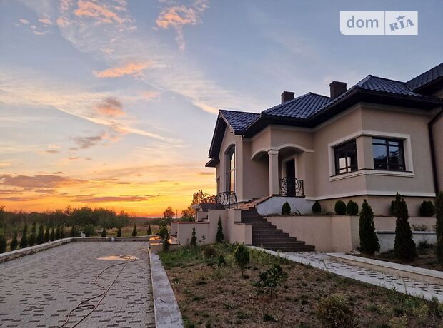 двухэтажный дом с садом, 423 кв. м, кирпич. Продажа в Ужгороде район Шахта фото 1 двухэтажный дом с садом, 423 кв. м, кирпич. Продажа в Ужгороде район Шахта фото 1