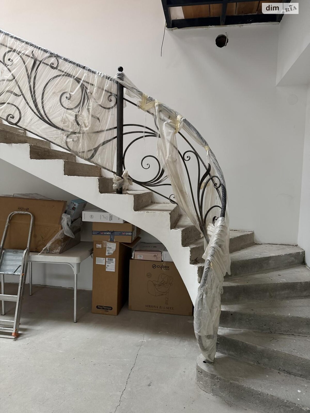 двухэтажный дом с верандой, 295.2 кв. м, кирпич. Продажа в Ужгороде район Шахта фото 1 двухэтажный дом с верандой, 295.2 кв. м, кирпич. Продажа в Ужгороде район Шахта фото 1