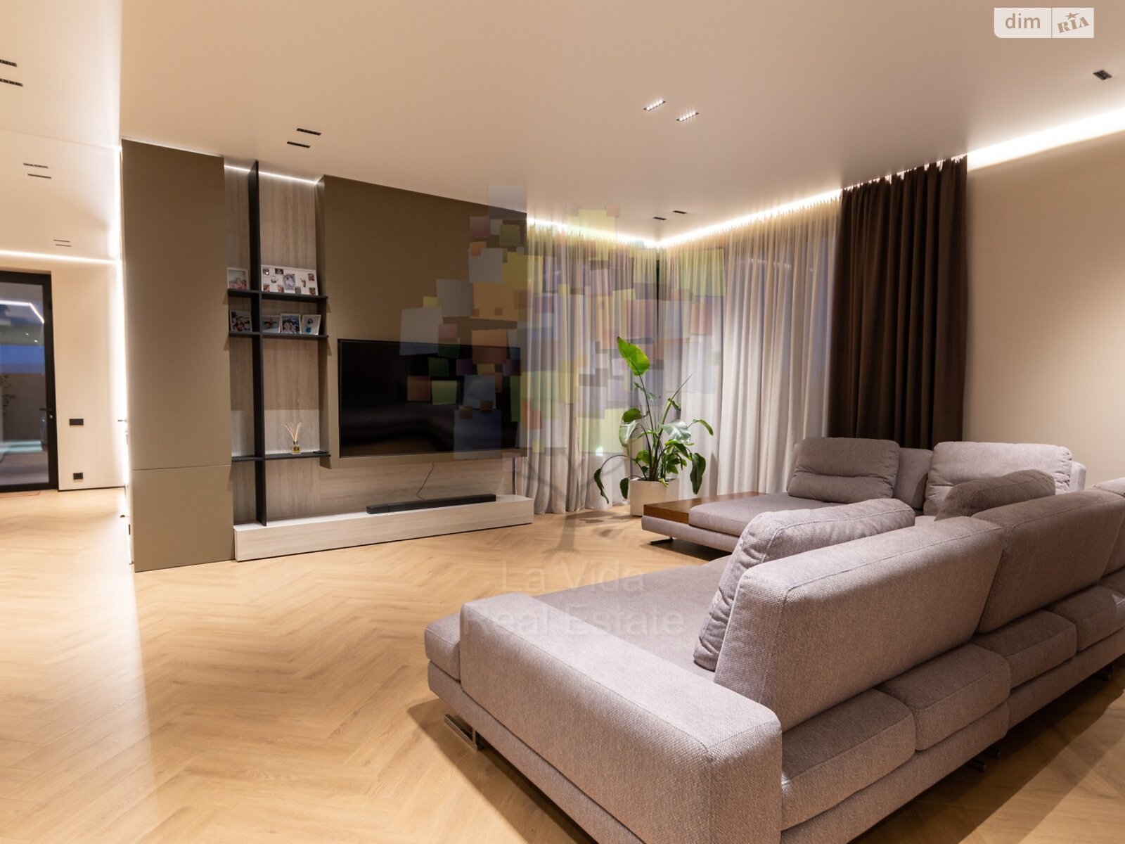 двухэтажный дом, 210 кв. м, кирпич. Продажа в Ужгороде район Шахта фото 1 двухэтажный дом, 210 кв. м, кирпич. Продажа в Ужгороде район Шахта фото 1