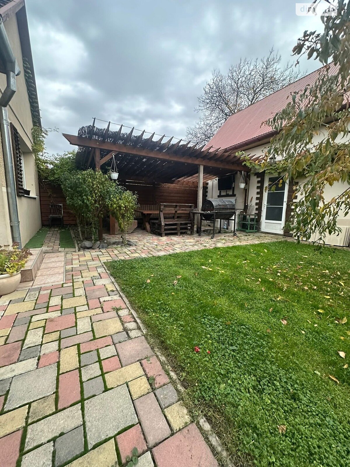 одноэтажный дом с верандой, 207 кв. м, кирпич. Продажа в Ужгороде район Шахта фото 1 одноэтажный дом с верандой, 207 кв. м, кирпич. Продажа в Ужгороде район Шахта фото 1