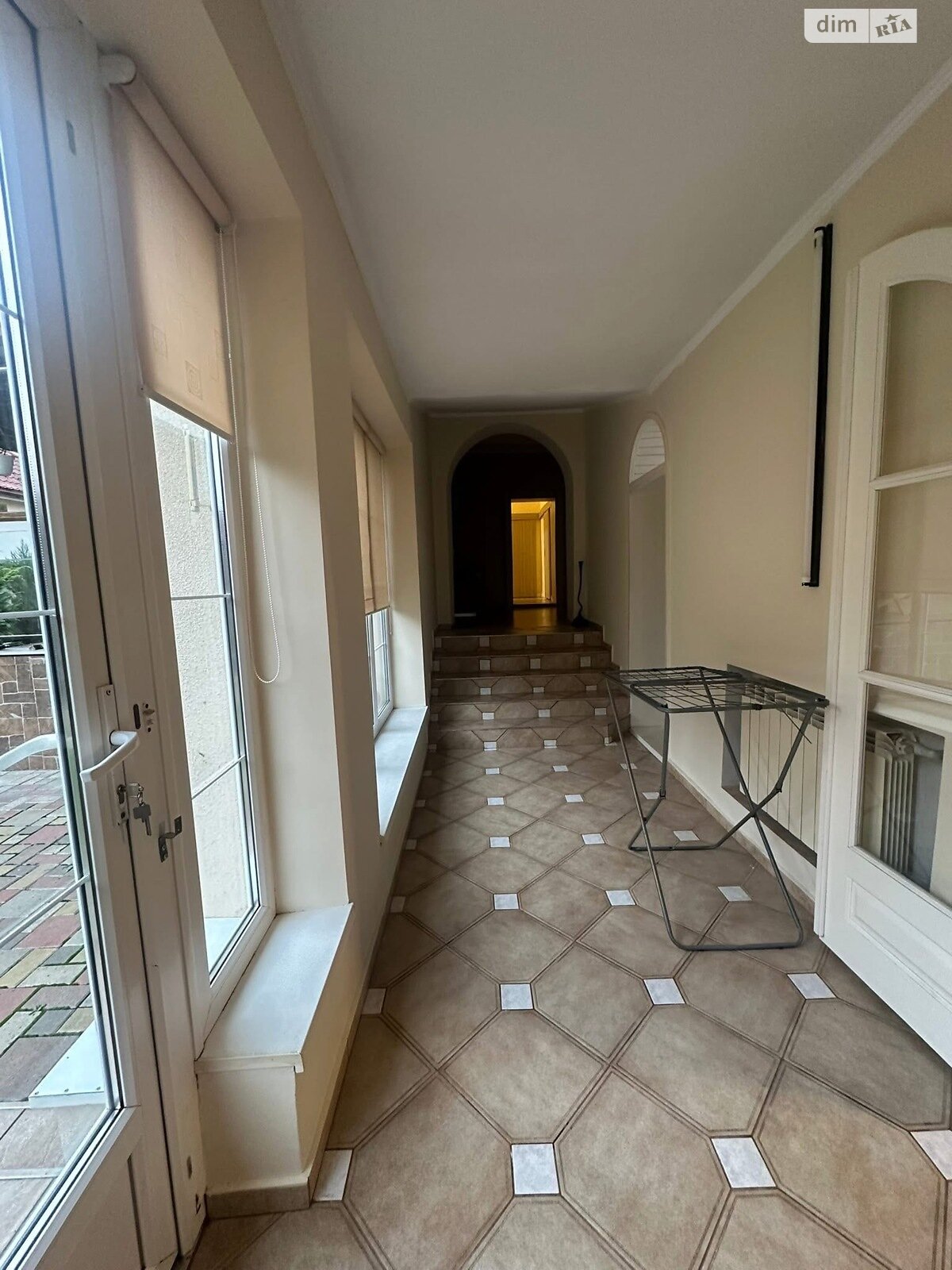 одноэтажный дом с верандой, 207 кв. м, кирпич. Продажа в Ужгороде район Шахта фото 1 одноэтажный дом с верандой, 207 кв. м, кирпич. Продажа в Ужгороде район Шахта фото 1