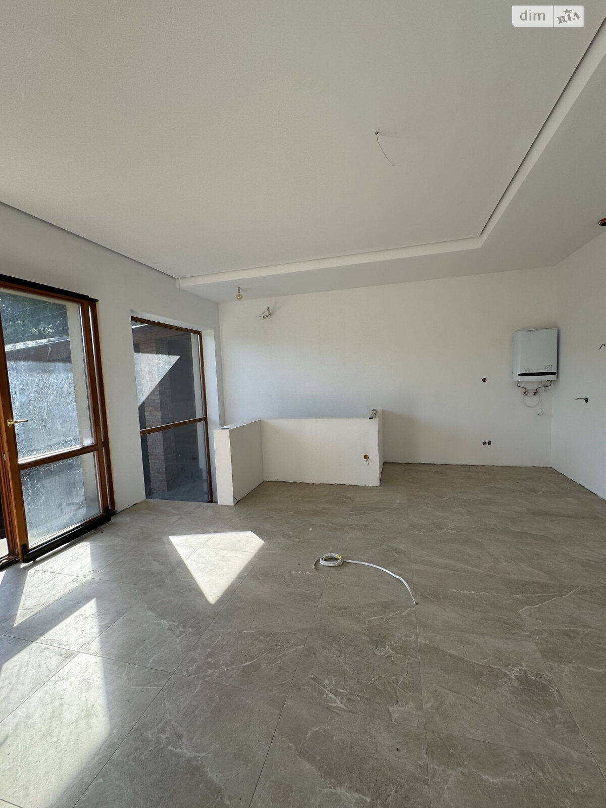 двухэтажный дом с верандой, 295 кв. м, кирпич. Продажа в Ужгороде район Шахта фото 1 двухэтажный дом с верандой, 295 кв. м, кирпич. Продажа в Ужгороде район Шахта фото 1