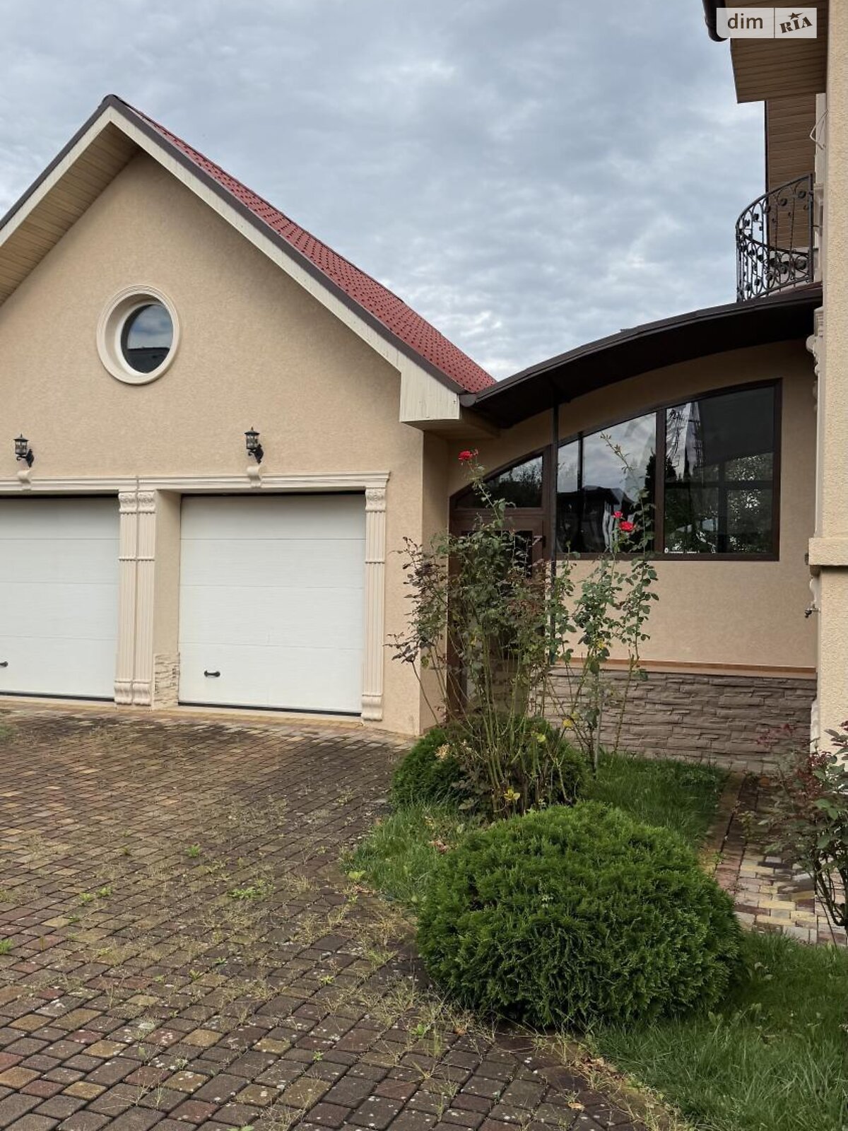 двоповерховий будинок з верандою, 298 кв. м, кирпич. Продаж у Ужгороді фото 1