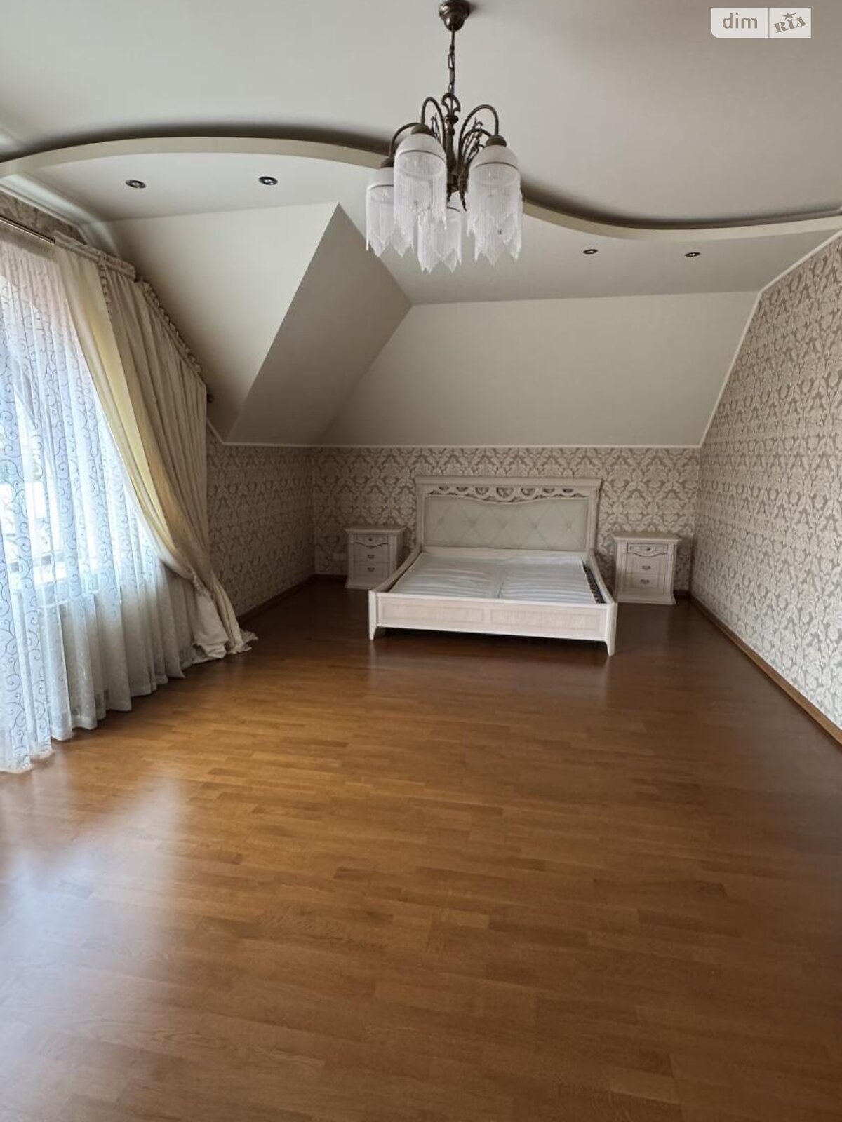 двоповерховий будинок з верандою, 298 кв. м, кирпич. Продаж у Ужгороді фото 1