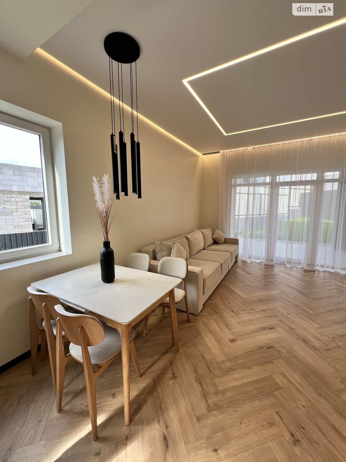 одноповерховий будинок, 135 кв. м, кирпич. Продаж у Ужгороді фото 1 одноповерховий будинок, 135 кв. м, кирпич. Продаж у Ужгороді фото 1