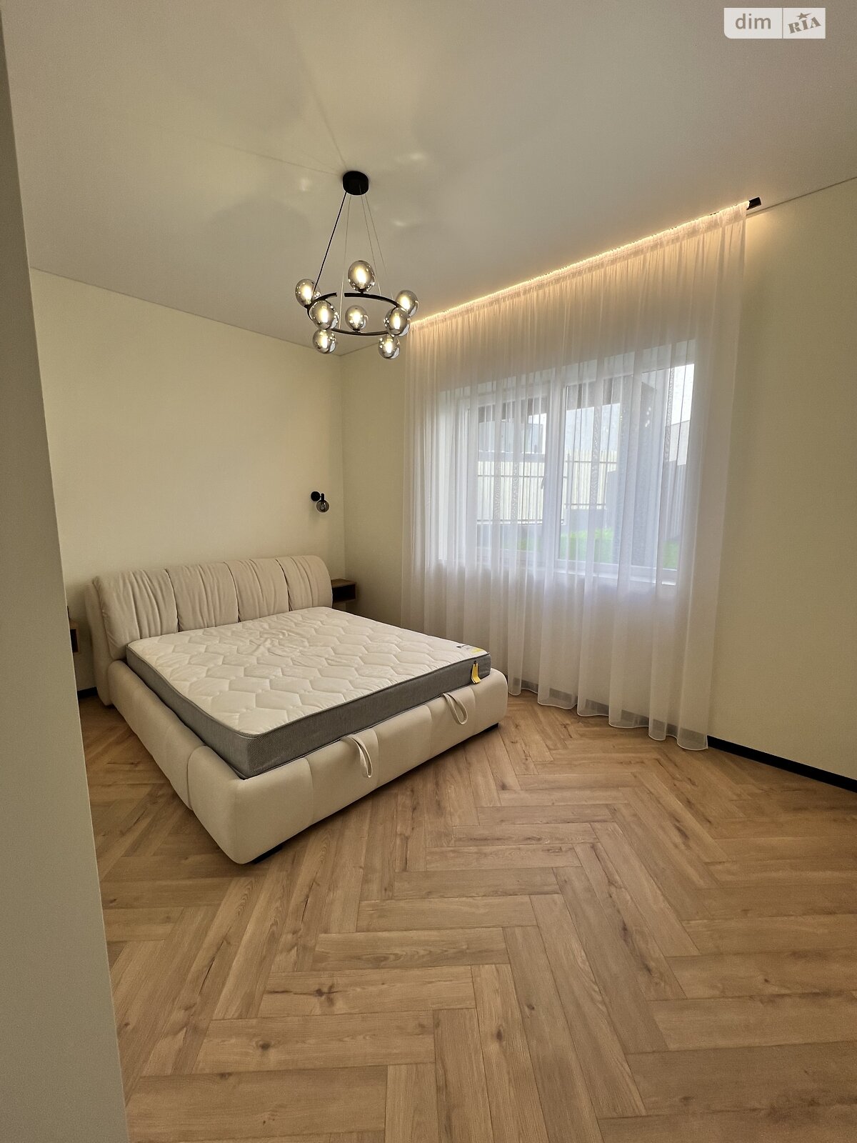 одноповерховий будинок, 135 кв. м, кирпич. Продаж у Ужгороді фото 1 одноповерховий будинок, 135 кв. м, кирпич. Продаж у Ужгороді фото 1