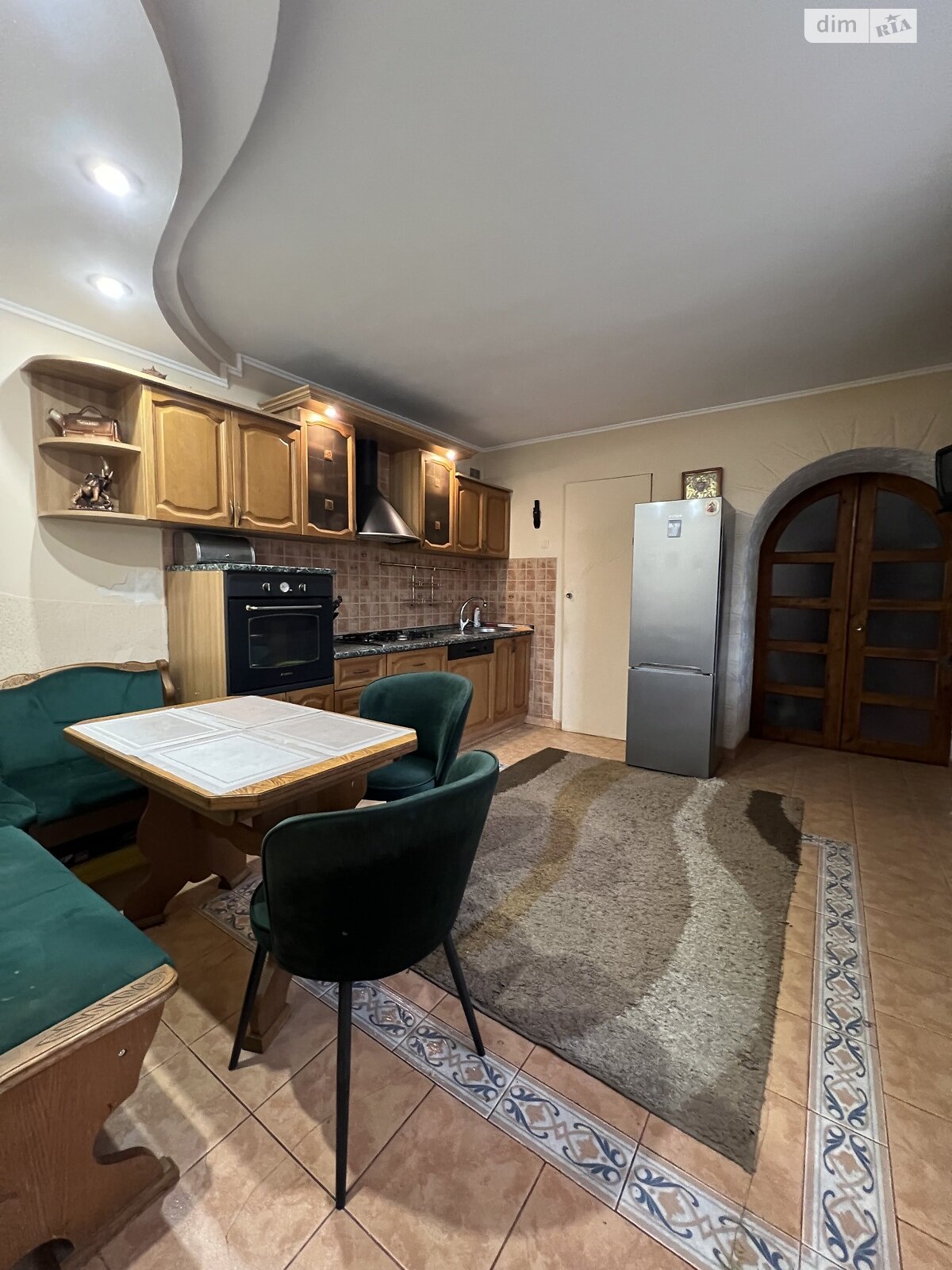 двоповерховий будинок з балконом, 213.5 кв. м, цегла. Продаж у Ужгороді фото 1 двоповерховий будинок з балконом, 213.5 кв. м, цегла. Продаж у Ужгороді фото 1