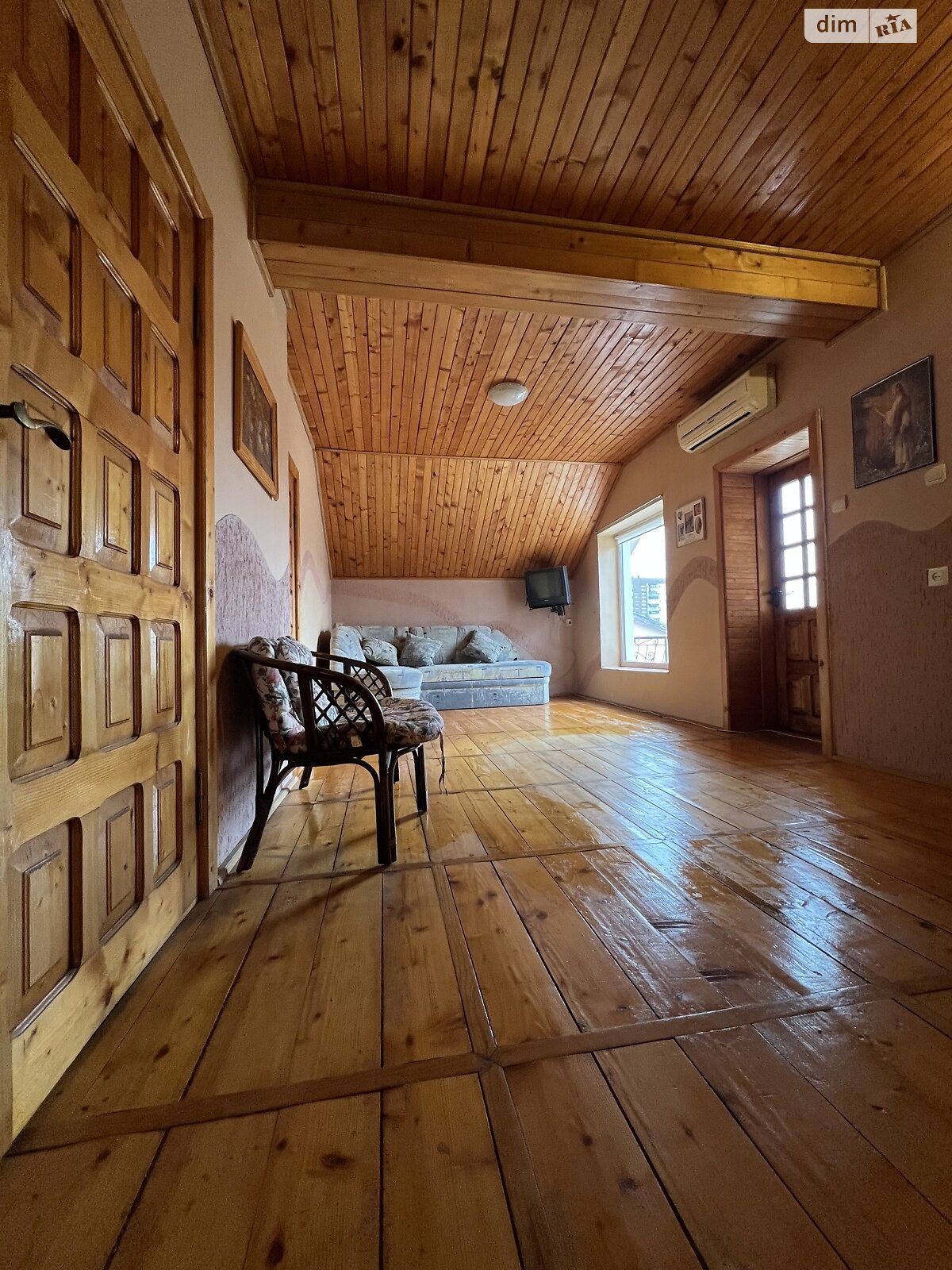 двоповерховий будинок з балконом, 213.5 кв. м, цегла. Продаж у Ужгороді фото 1 двоповерховий будинок з балконом, 213.5 кв. м, цегла. Продаж у Ужгороді фото 1