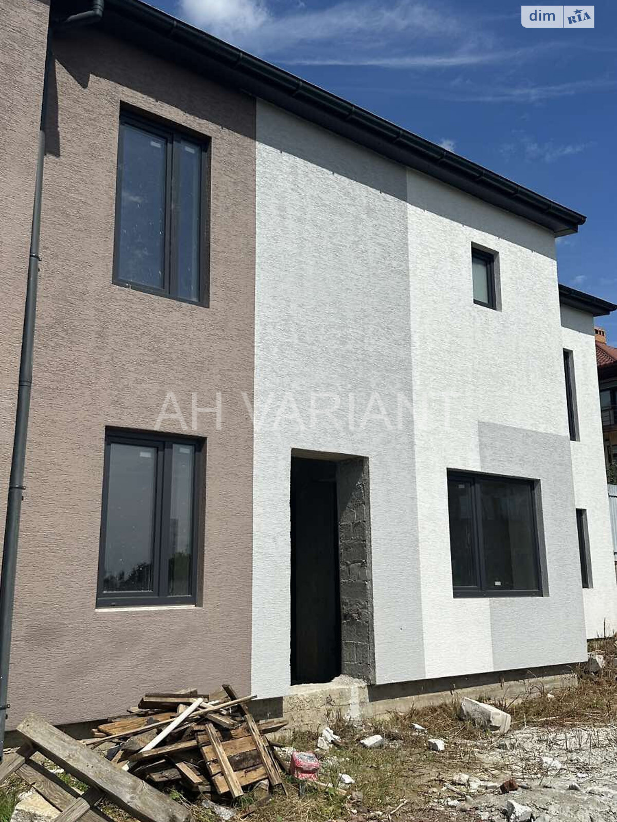 двоповерховий будинок, 150 кв. м, цегла. Продаж у Ужгороді фото 1 двоповерховий будинок, 150 кв. м, цегла. Продаж у Ужгороді фото 1