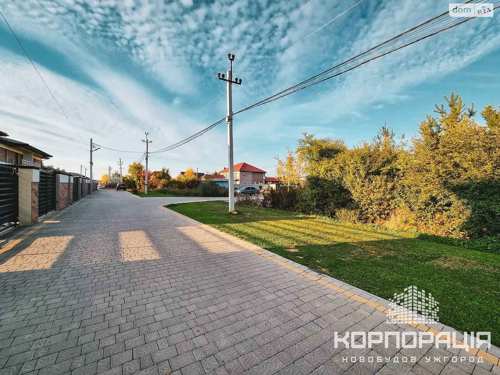 двухэтажный дом без мебели, 140 кв. м, кирпич. Продажа в Сторожнице фото 1