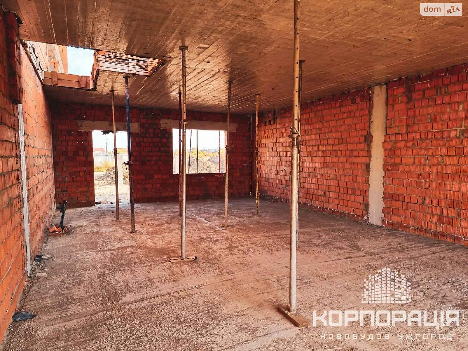 двухэтажный дом без мебели, 140 кв. м, кирпич. Продажа в Сторожнице фото 1