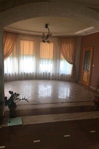 двухэтажный дом с ремонтом, 331 кв. м, кирпич. Продажа в Сторожнице фото 2