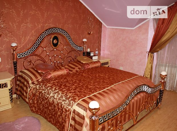двухэтажный дом с садом, 350 кв. м, кирпич. Продажа в Сторожнице (Закарпатская обл.) фото 1 двухэтажный дом с садом, 350 кв. м, кирпич. Продажа в Сторожнице (Закарпатская обл.) фото 1