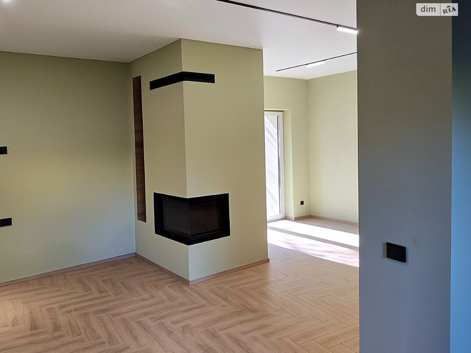 двоповерховий будинок, 115 кв. м, кирпич. Продаж у Ужгороді фото 1 двоповерховий будинок, 115 кв. м, кирпич. Продаж у Ужгороді фото 1