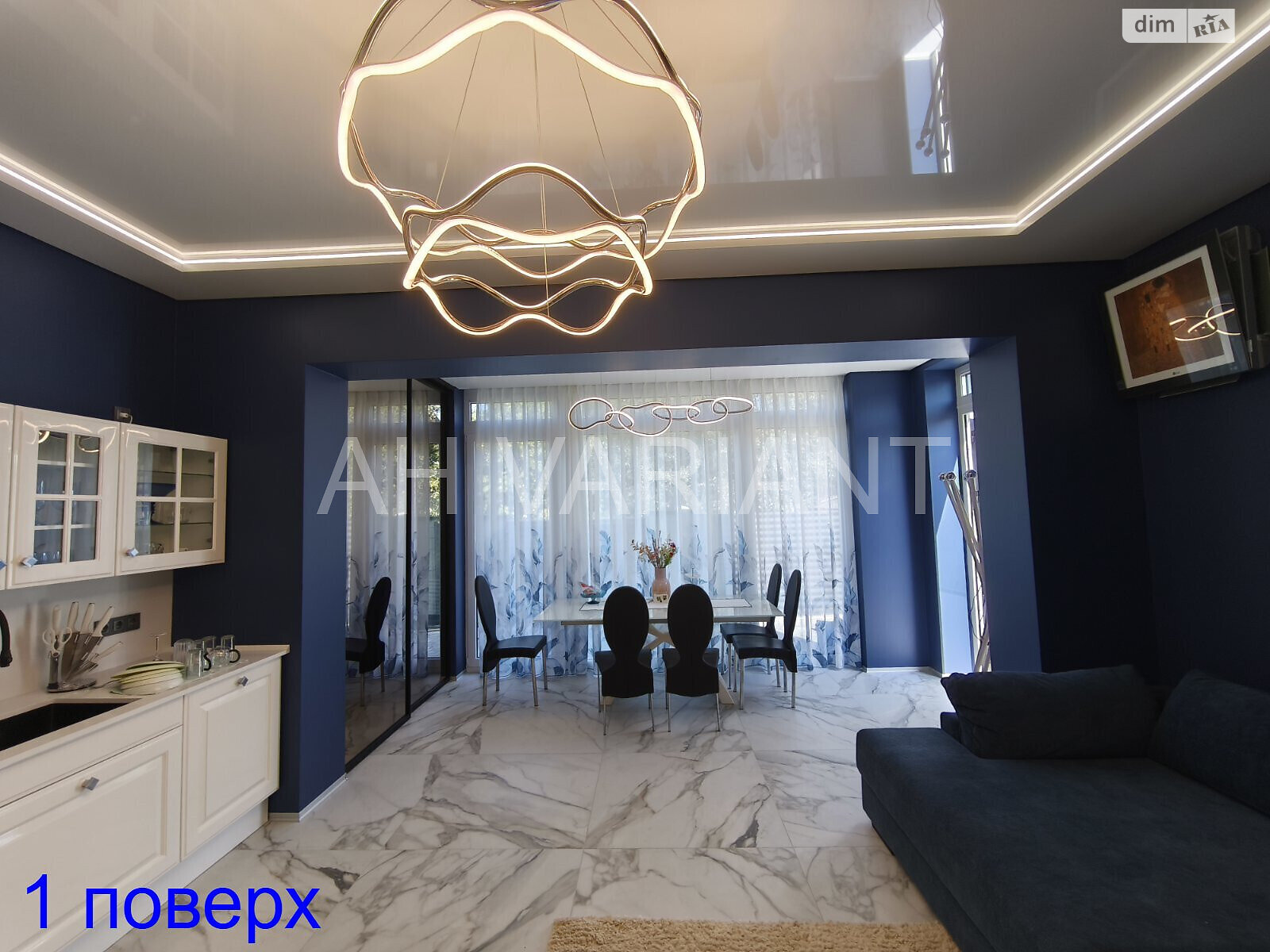 двоповерховий будинок з балконом, 120 кв. м, цегла. Продаж в Ужгороді, район Свепомоц фото 1