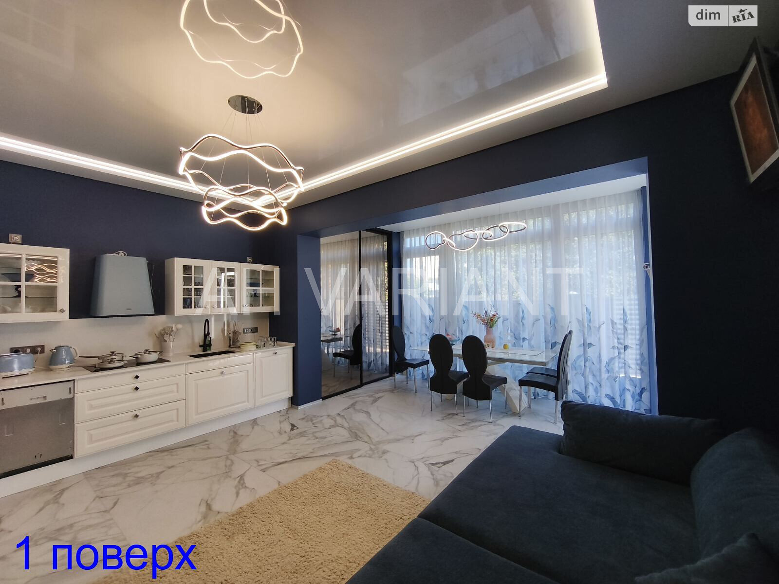 двоповерховий будинок з балконом, 120 кв. м, цегла. Продаж в Ужгороді, район Свепомоц фото 1