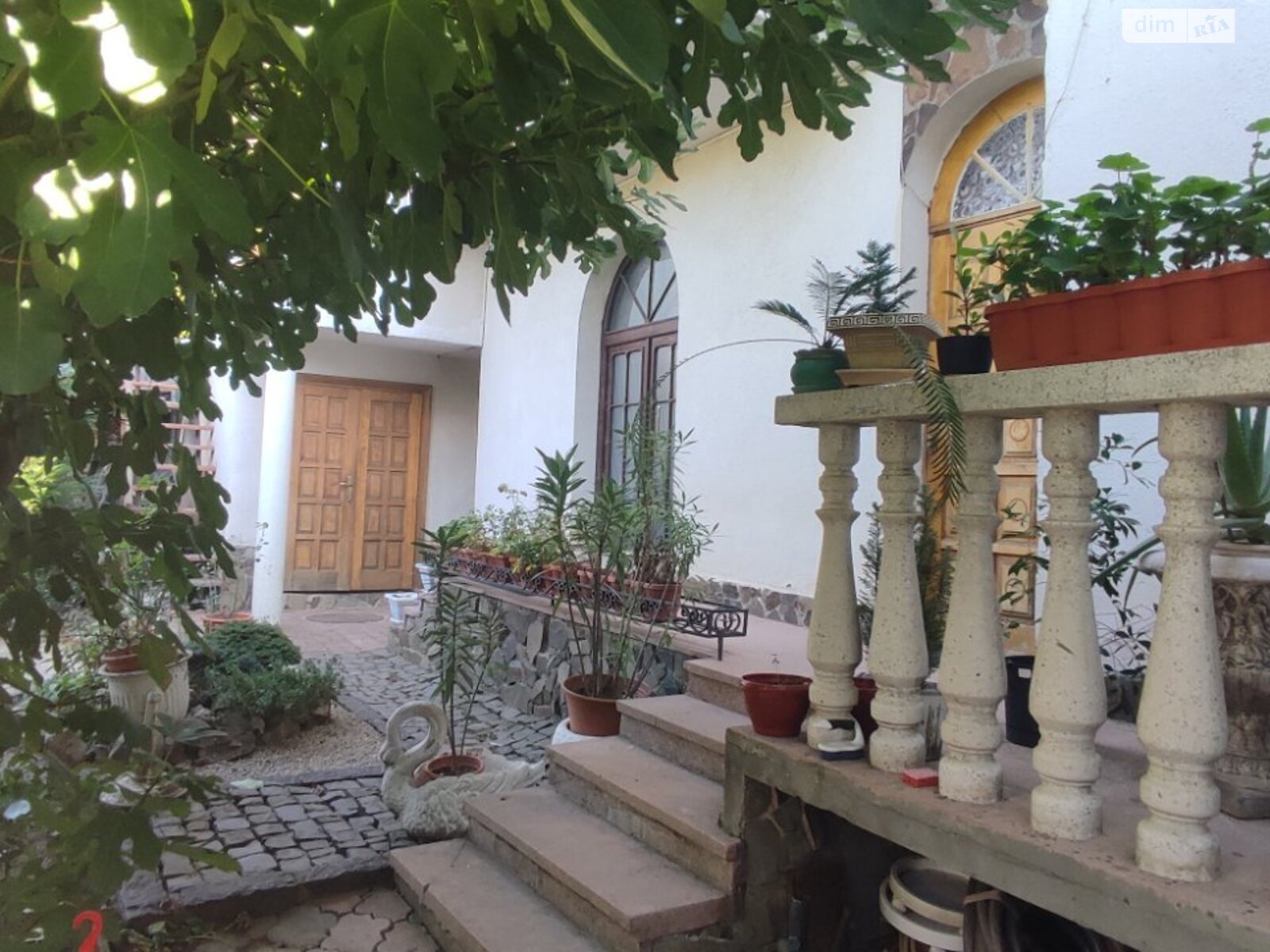 двоповерховий будинок з опаленням, 296.2 кв. м, цегла. Продаж в Ужгороді, район Свепомоц фото 1 двоповерховий будинок з опаленням, 296.2 кв. м, цегла. Продаж в Ужгороді, район Свепомоц фото 1