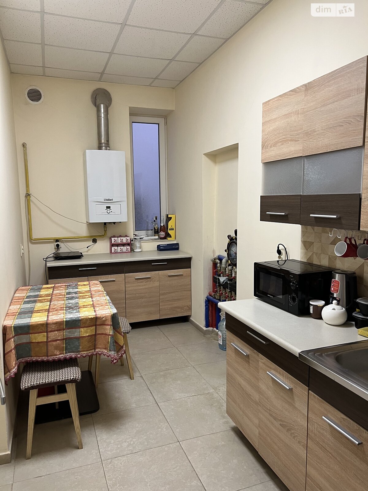 двоповерховий будинок з гаражем, 214 кв. м, цегла. Продаж в Ужгороді, район Свепомоц фото 1 двоповерховий будинок з гаражем, 214 кв. м, цегла. Продаж в Ужгороді, район Свепомоц фото 1