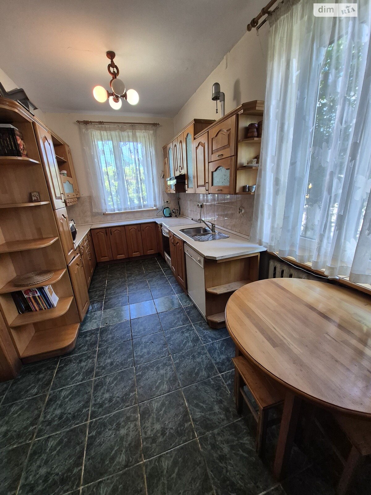 двухэтажный дом с верандой, 151.9 кв. м, кирпич. Продажа в Ужгороде район Свепомоц фото 1 двухэтажный дом с верандой, 151.9 кв. м, кирпич. Продажа в Ужгороде район Свепомоц фото 1