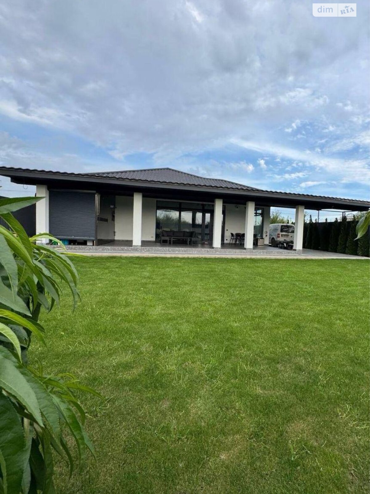 одноэтажный дом с верандой, 145 кв. м, кирпич. Продажа в Ужгороде район Свепомоц фото 1