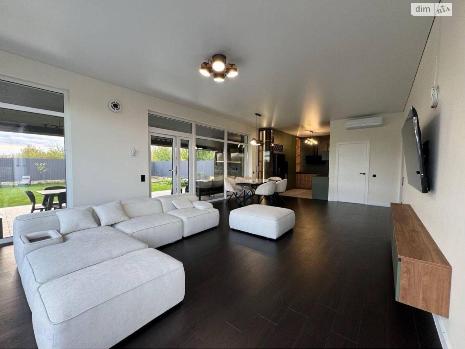 одноэтажный дом с верандой, 145 кв. м, кирпич. Продажа в Ужгороде район Свепомоц фото 1