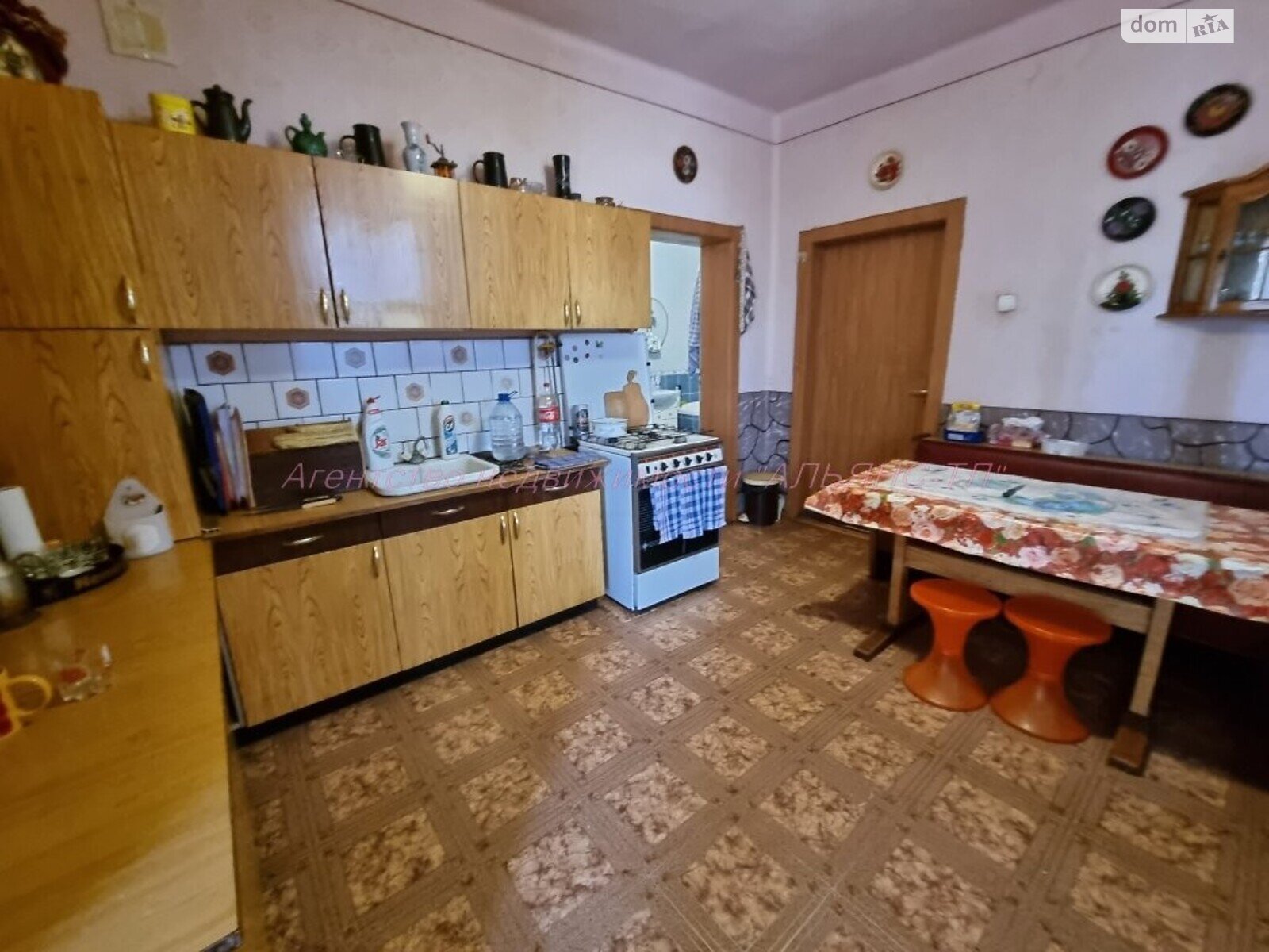 двухэтажный дом с верандой, 320 кв. м, кирпич. Продажа в Сюртом фото 1