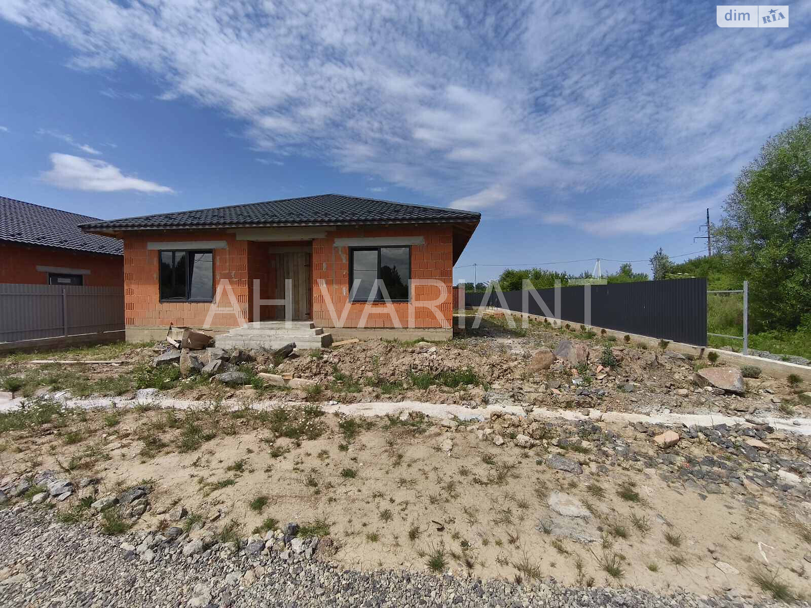 одноэтажный дом, 143 кв. м, кирпич. Продажа в Ужгороде фото 1 одноэтажный дом, 143 кв. м, кирпич. Продажа в Ужгороде фото 1