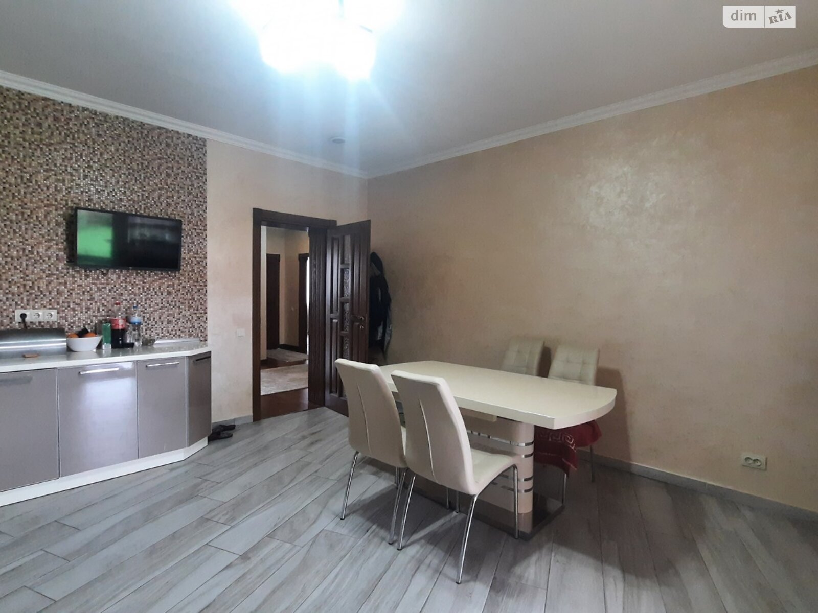 одноэтажный дом с верандой, 152.3 кв. м, кирпич. Продажа в Ужгороде район Табла - 2 фото 1 одноэтажный дом с верандой, 152.3 кв. м, кирпич. Продажа в Ужгороде район Табла - 2 фото 1
