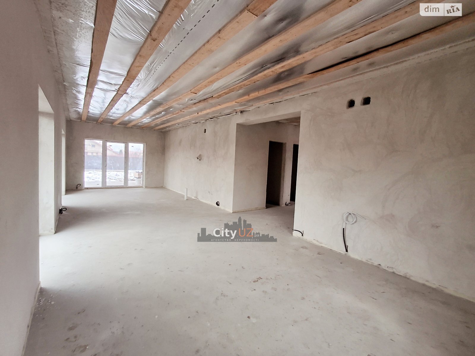 одноэтажный дом, 200 кв. м, кирпич. Продажа в Ужгороде район Табла-1 фото 1