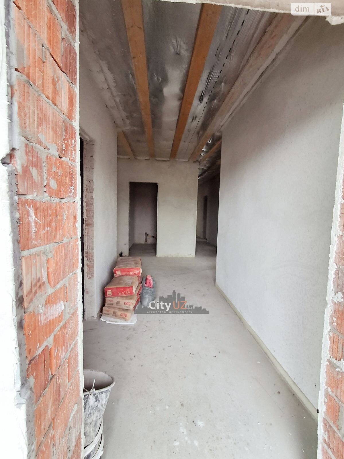 одноэтажный дом, 200 кв. м, кирпич. Продажа в Ужгороде район Табла-1 фото 1