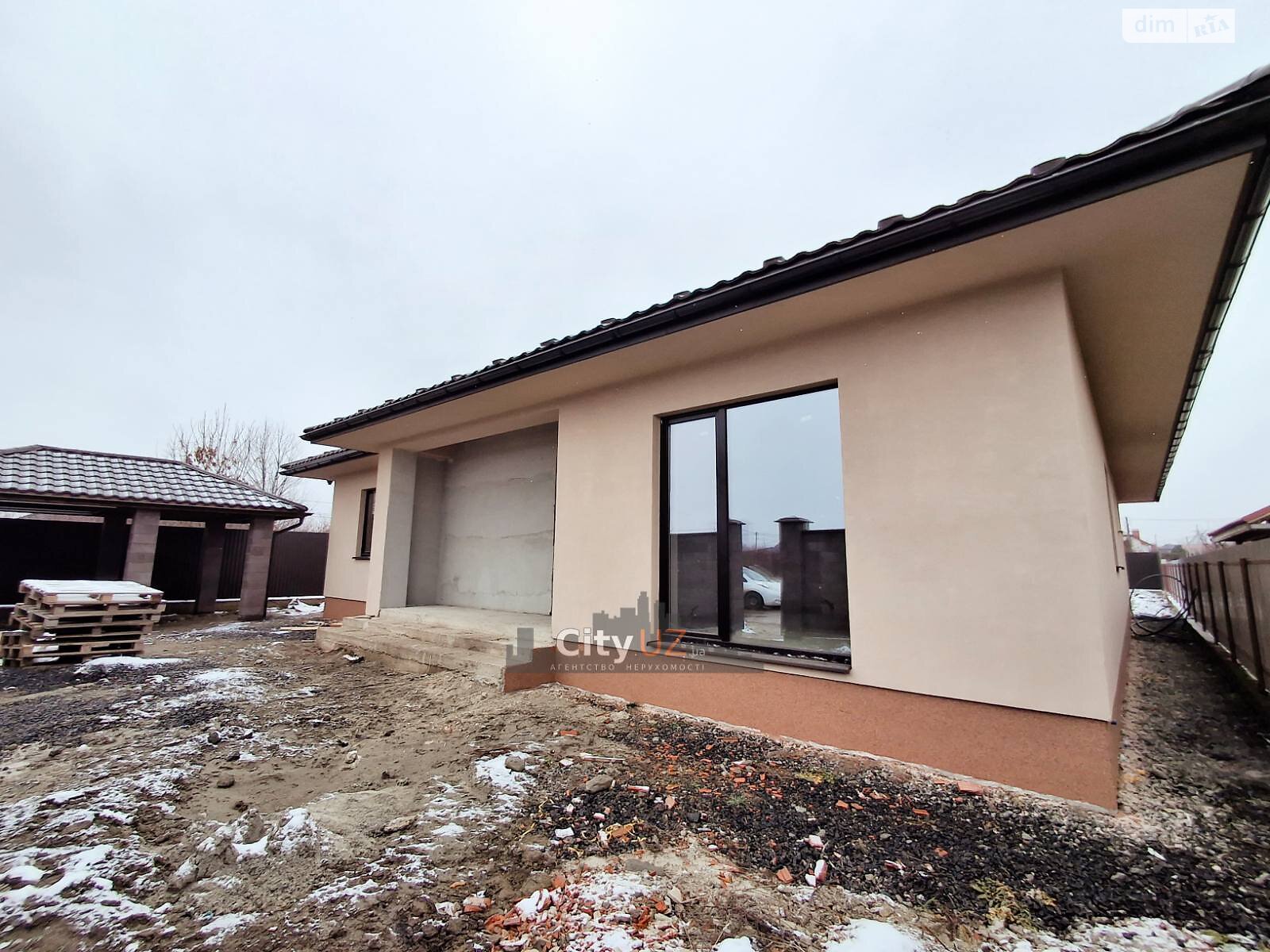 одноэтажный дом, 200 кв. м, кирпич. Продажа в Ужгороде район Табла-1 фото 1