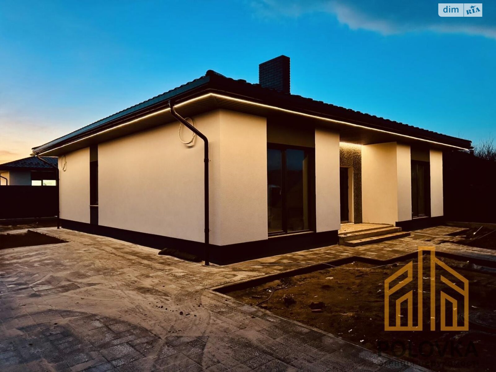 одноэтажный дом с отоплением, 126 кв. м, кирпич. Продажа в Ужгороде район Табла-1 фото 1 одноэтажный дом с отоплением, 126 кв. м, кирпич. Продажа в Ужгороде район Табла-1 фото 1